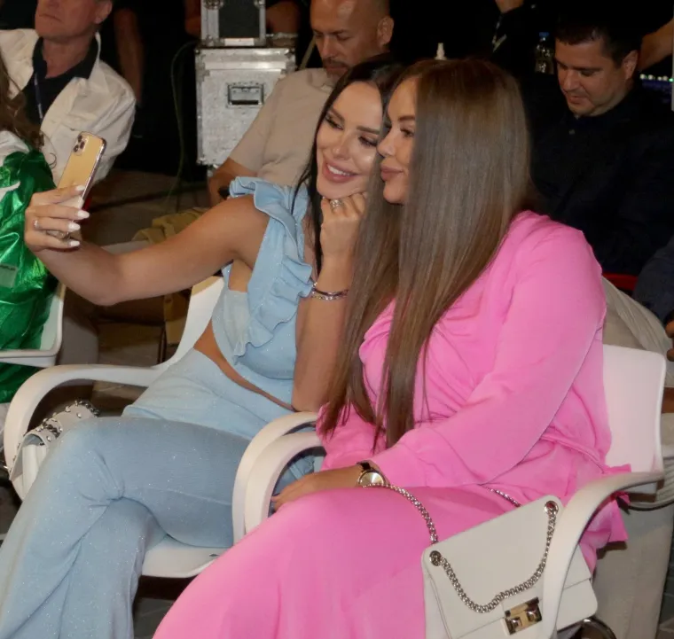 [FOTO] KAD ARKAN MLAĐI BOKSA, SRBIJA JE NA NOGAMA: Pogledajte tko ga je gledao iz publike i kakav mu je bio protivnik