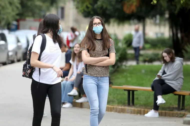 Gotovo pola milijuna djece krenulo u &scaron;kolu: Nastava počinje pod posebnim epidemiolo&scaron;lim mjerama