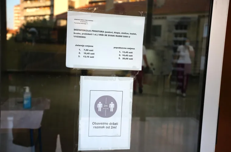 Gotovo pola milijuna djece krenulo u &scaron;kolu: Nastava počinje pod posebnim epidemiolo&scaron;lim mjerama
