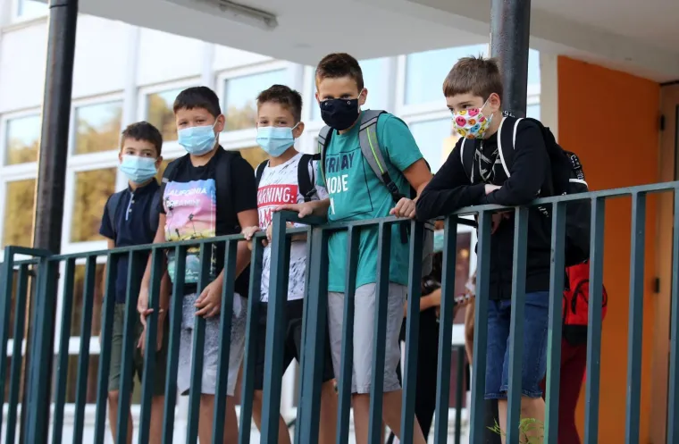 Gotovo pola milijuna djece krenulo u &scaron;kolu: Nastava počinje pod posebnim epidemiolo&scaron;lim mjerama