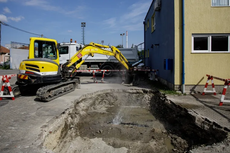 Velik dio Zagreba nema tople vode, opet je pukao vrelovod