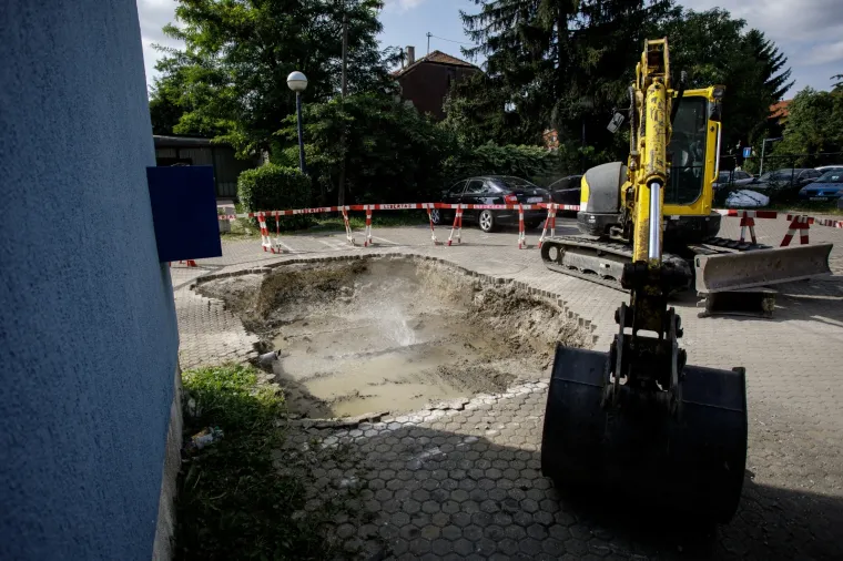 Velik dio Zagreba nema tople vode, opet je pukao vrelovod