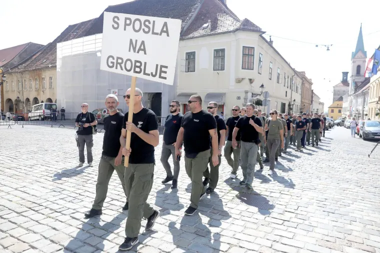 Prosvjed pirotehničara na Markovom trgu