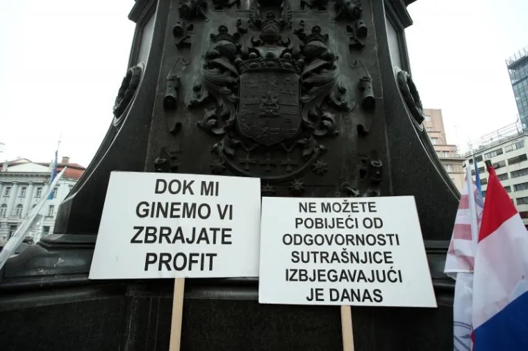 Prosvjed pirotehničara na Markovom trgu