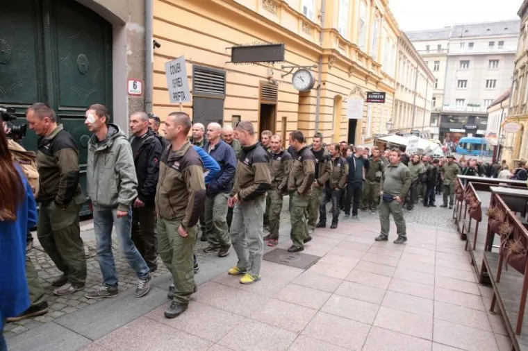 Prosvjed pirotehničara na Markovom trgu