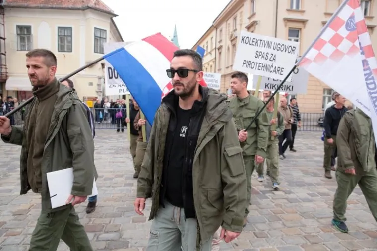 Prosvjed pirotehničara na Markovom trgu