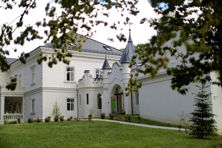 Evo &scaron;to se može napraviti s ne&scaron;to europskog novca: Virovitičko-podravska županija obnovlja prekrasan dvorac