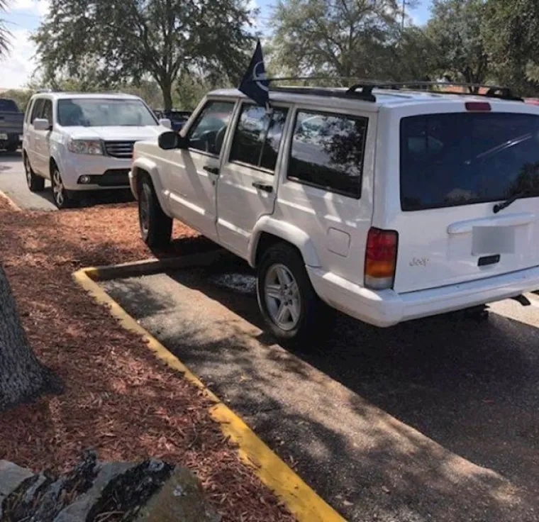 Tko im je dao vozačku? Ovi ljudi su antitalenti kad je u pitanju parkiranje