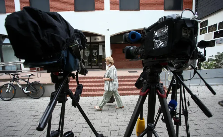USKOK U AKCIJI OD JUTRA, PRETRESI NA VIŠE LOKACIJA: Reporteri obišli sva ključna mjesta