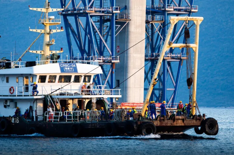 Radovi na Pelje&scaron;kom mostu u punom jeku: Pogledajte kako napreduju unatoč koroni