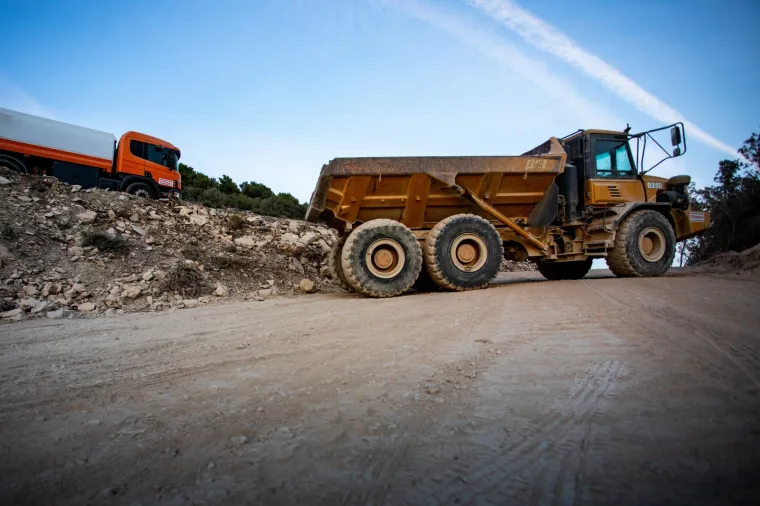 Radovi na Pelje&scaron;kom mostu u punom jeku: Pogledajte kako napreduju unatoč koroni