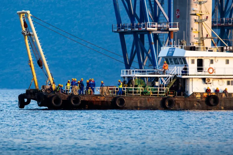 Radovi na Pelje&scaron;kom mostu u punom jeku: Pogledajte kako napreduju unatoč koroni