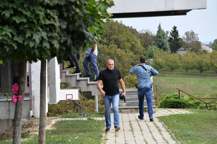 Pretres obiteljske kuće osumnjičenog gradonačelnika i saborskog zastupnika Vinka Grgića