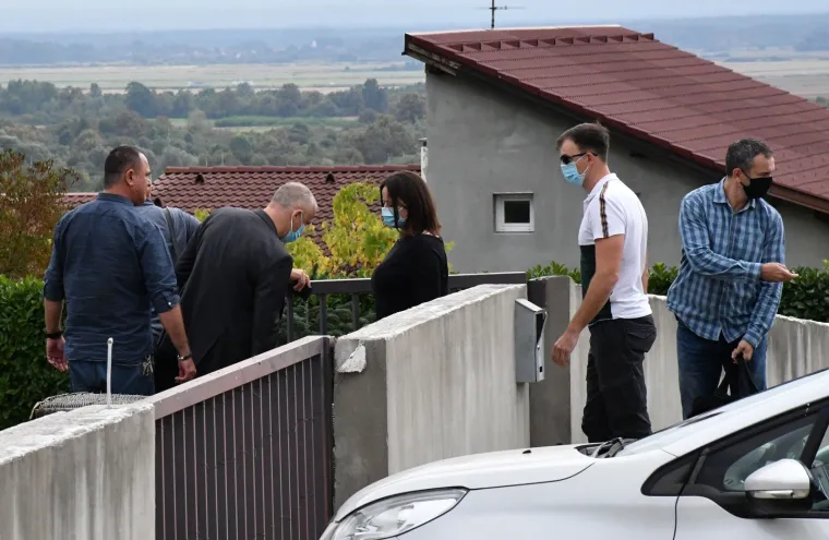 Pretres obiteljske kuće osumnjičenog gradonačelnika i saborskog zastupnika Vinka Grgića