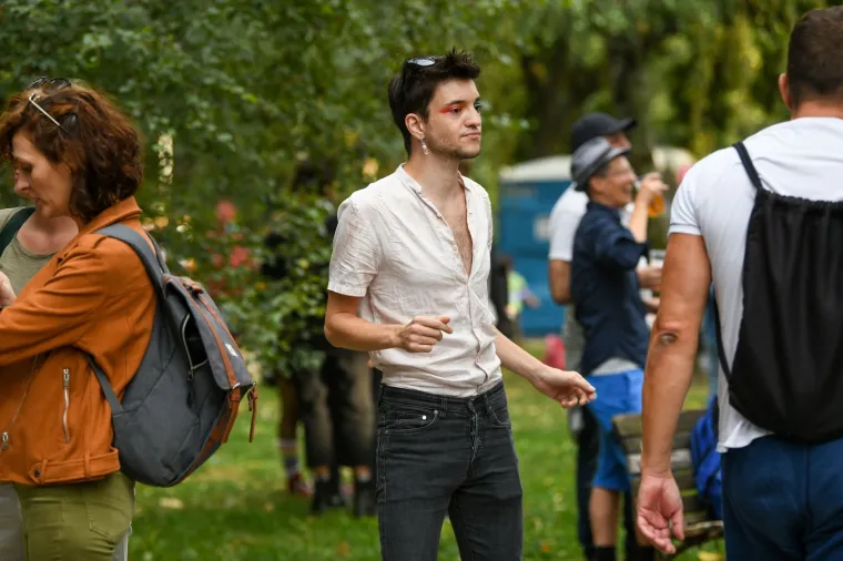 POVORKA PONOSA PO PRVI PUTA KRENULA S TRGA SVETOG MARKA: Ove godine pod sloganom 'Sloboda unutar i izvan četiri zida'