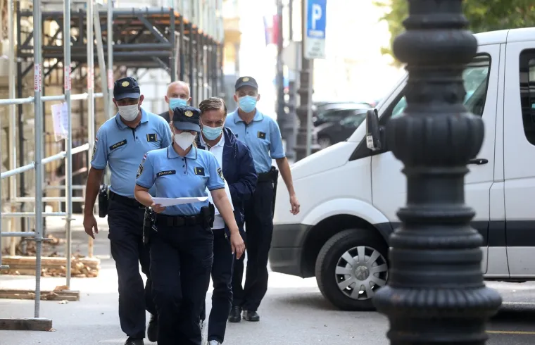 Gradonačelnici u lisicama: Grgić i Bari&scaron;ić dovedeni na Županijski sud, čeka se odluka o istražnom zatvoru