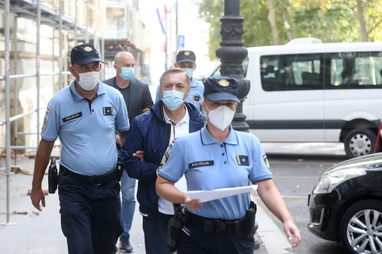 Gradonačelnici u lisicama: Grgić i Bari&scaron;ić dovedeni na Županijski sud, čeka se odluka o istražnom zatvoru