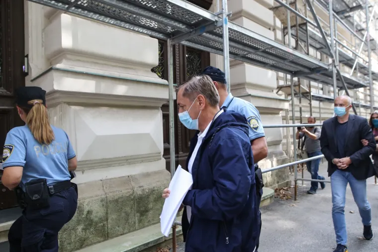 Gradonačelnici u lisicama: Grgić i Bari&scaron;ić dovedeni na Županijski sud, čeka se odluka o istražnom zatvoru