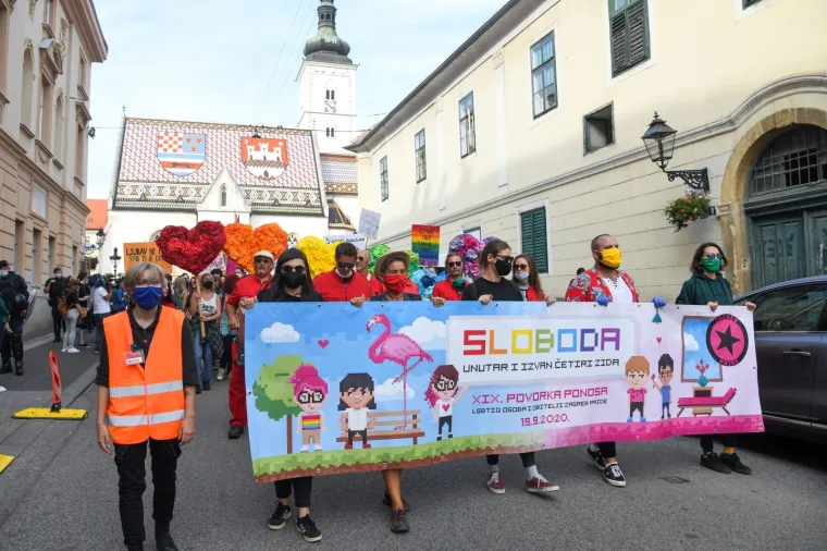 Okupljanje na Markovom trgu i &scaron;etnja Zagrebom: Sudionici Povorke ponosa traže mijenjanje ustavne definicija braka