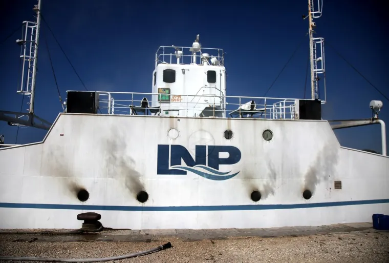 Od jutra gori trajekt Moli privezan u &scaron;ibenskoj luci, vatre jo&scaron; ima u salonu za goste