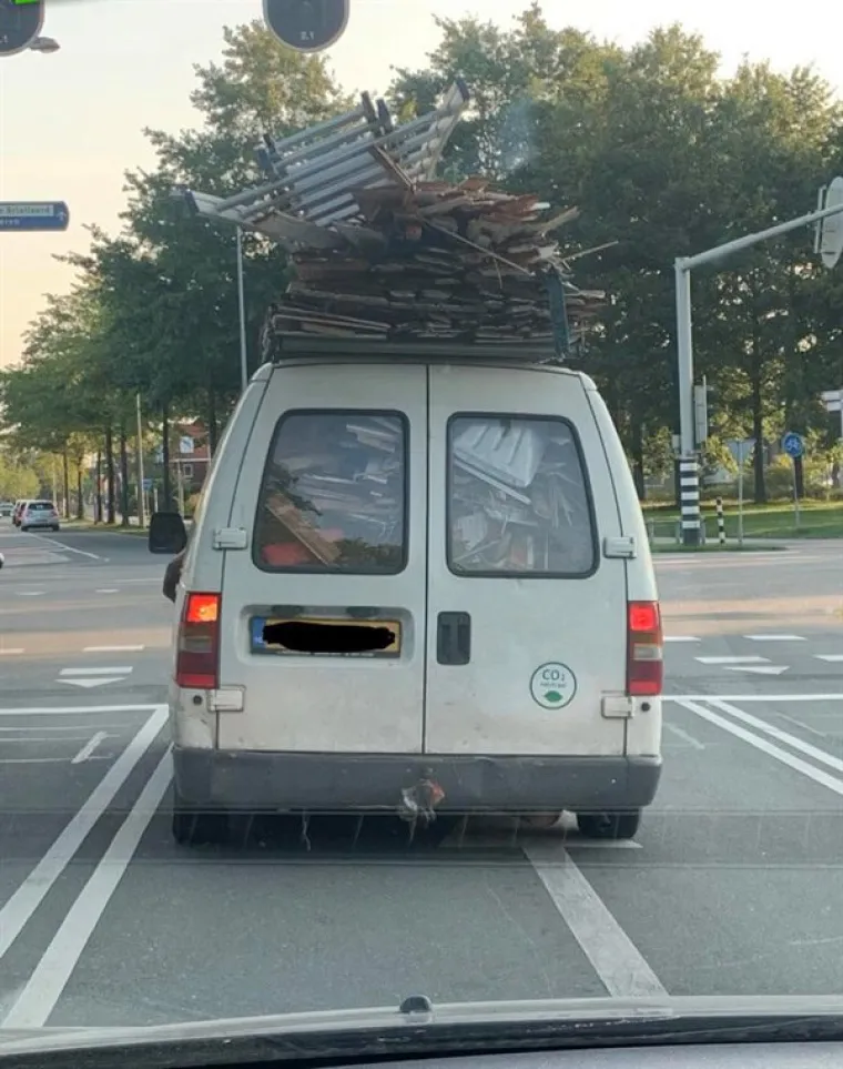 NE ZNAMO KAMO SU KRENULI, ALI ZNAMO DA IM NA CESTI NIJE MJESTO: Ovi prometni failovi su dokaz da ba&scaron; svatko može dobiti vozačku
