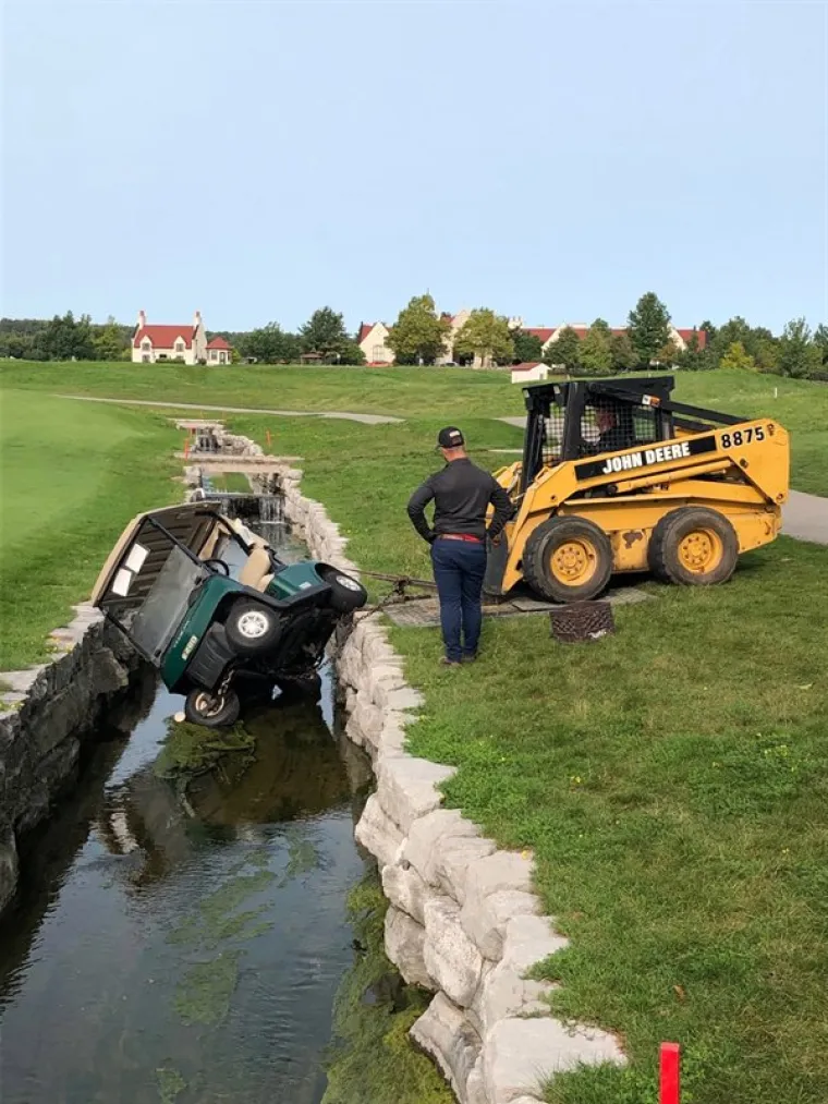 NE ZNAMO KAMO SU KRENULI, ALI ZNAMO DA IM NA CESTI NIJE MJESTO: Ovi prometni failovi su dokaz da ba&scaron; svatko može dobiti vozačku