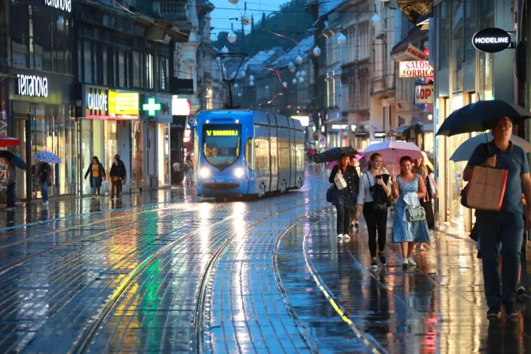 Jo&scaron; malo do kraja godine: Stigla nam je jesen, a s njom i ki&scaron;ni dani