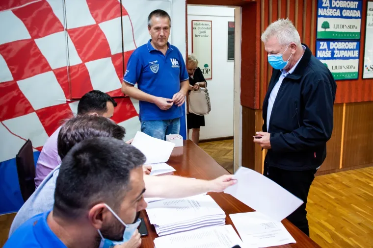 SDP bira: Oni su svoje rekli, a sada čekaju tko će od njih zasjesti na čelo stranke