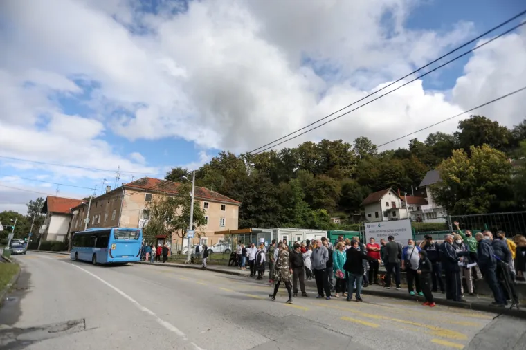 Građani Črnomerca protive se da im reciklažno dvori&scaron;te bude pod nosom: 'Kad se male ruke slože, disati se može'