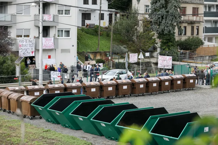 Građani Črnomerca protive se da im reciklažno dvori&scaron;te bude pod nosom: 'Kad se male ruke slože, disati se može'