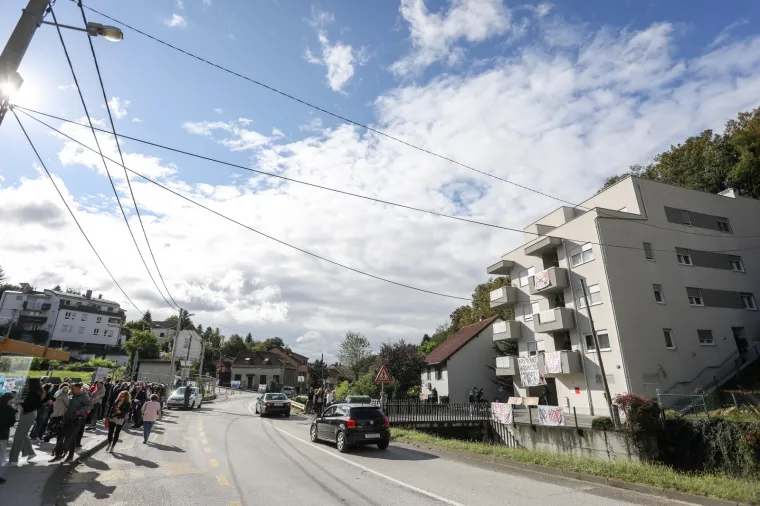 Građani Črnomerca protive se da im reciklažno dvori&scaron;te bude pod nosom: 'Kad se male ruke slože, disati se može'