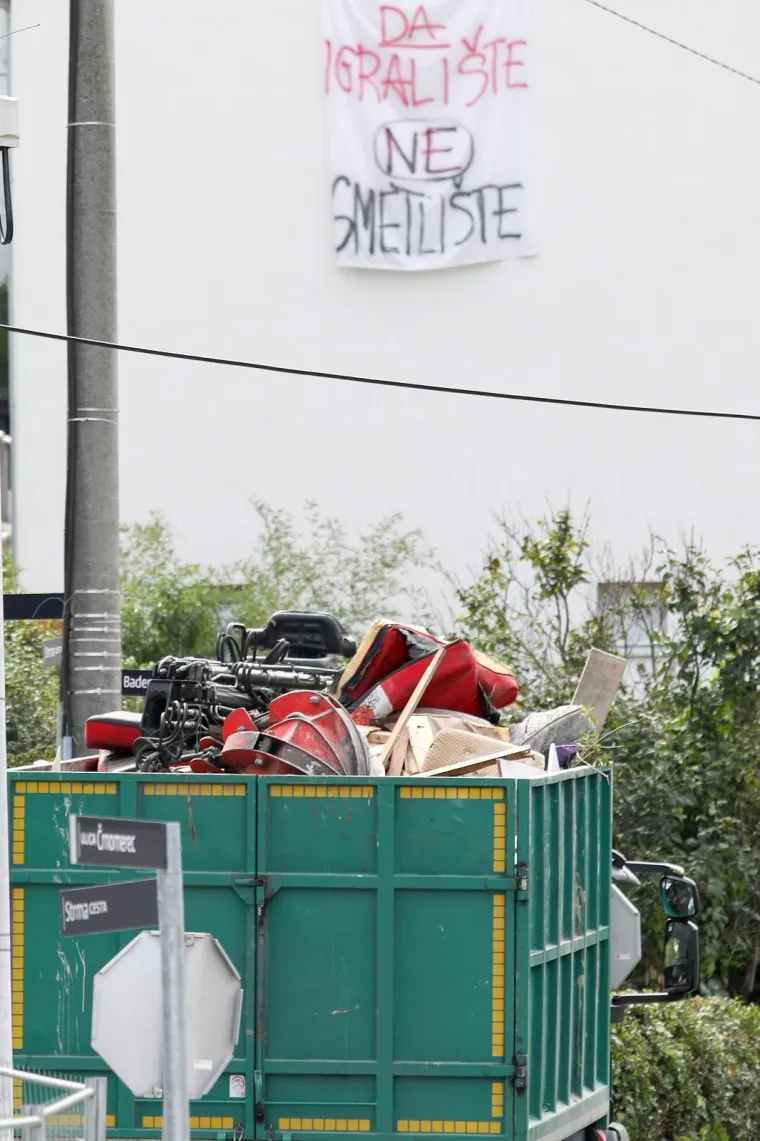 Građani Črnomerca protive se da im reciklažno dvori&scaron;te bude pod nosom: 'Kad se male ruke slože, disati se može'