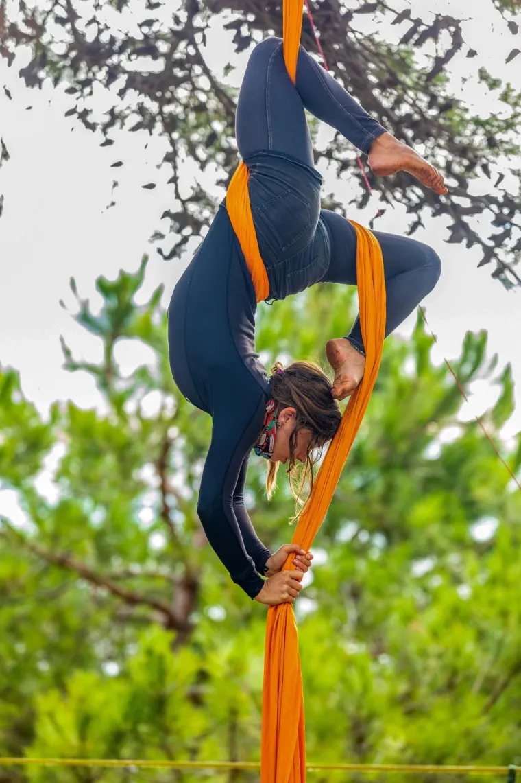 'Nebeski hodači' zaplesali na konopcu iznad mora: Njih ne brine koračati bez tla pod nogama
