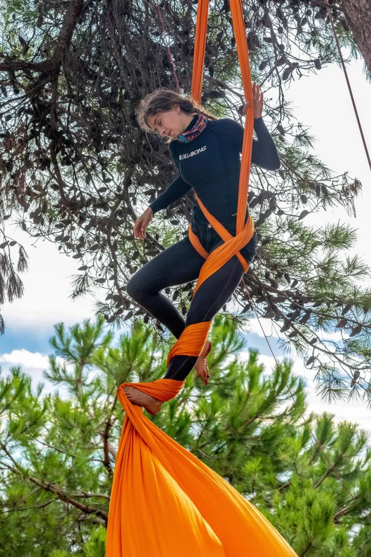 'Nebeski hodači' zaplesali na konopcu iznad mora: Njih ne brine koračati bez tla pod nogama