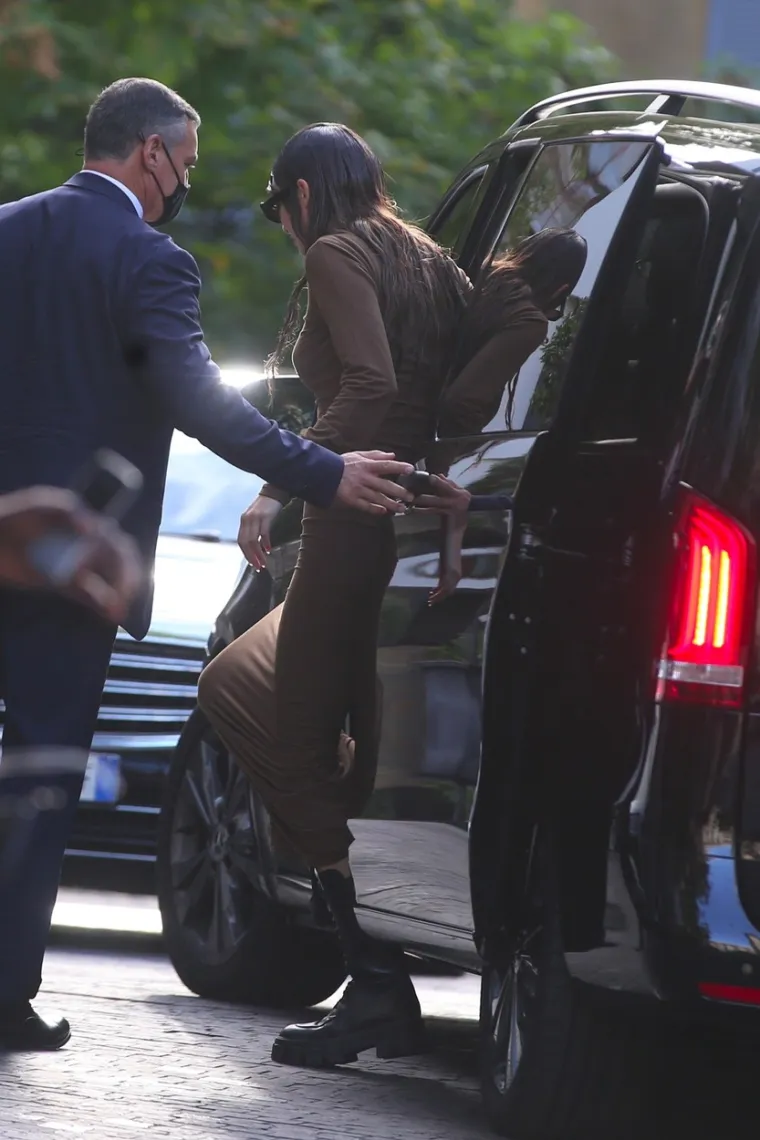ŠTO SE DOGODILO SLAVNOJ MANEKENKI? Kendall Jenner šokirala izgledom u javnosti
