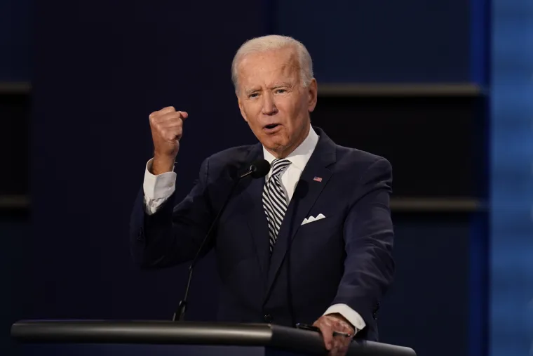 Njihova lica govore sve: Donald Trump i Joe Biden žestoko se sukobili u prvoj predsjedničkoj debati