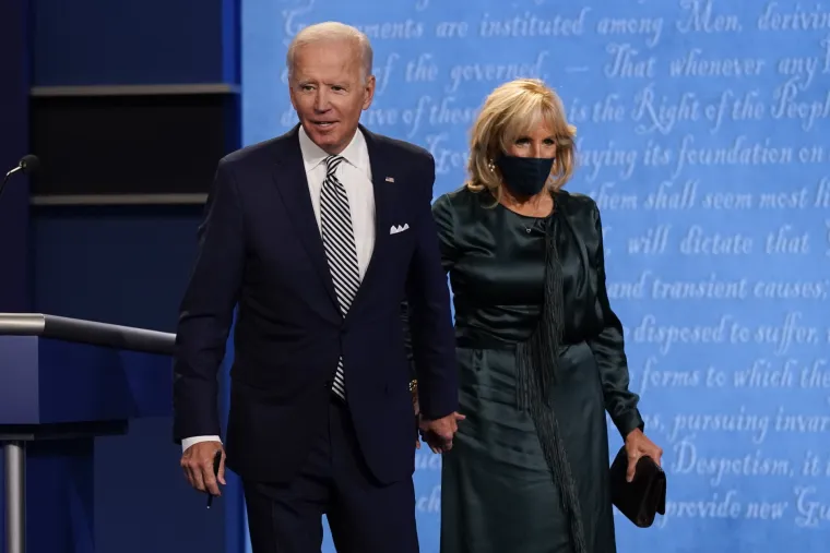 Njihova lica govore sve: Donald Trump i Joe Biden žestoko se sukobili u prvoj predsjedničkoj debati
