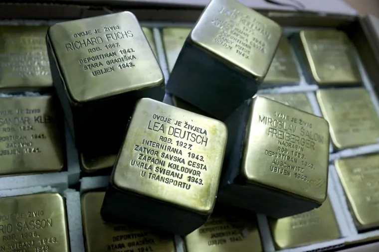 Lea Deutsch jo&scaron; uvijek čeka svoju ulicu ili trg u Zagrebu: Danas je ispred njene kuće postavljen 'kamen spoticanja'