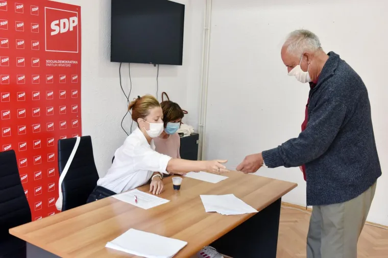 SDP danas bira novog predsjednika: Drugi krug donosi konačnu odluku - Grbin ili Kolar