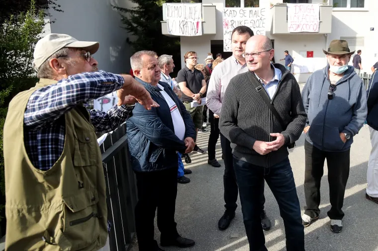 Stanovnici Črnomerca dobili obećanje, sad čekaju realizaciju: Reciklažno dvorište bit će maknuto za dva tjedna