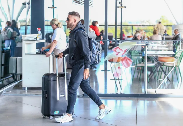 VATRENI SE OKUPILI U ZAGREBU I OTPUTOVALI PREMA &Scaron;VICARSKOJ: Ovako je izgledao prvi susret igrača nakon rujanskog debakla