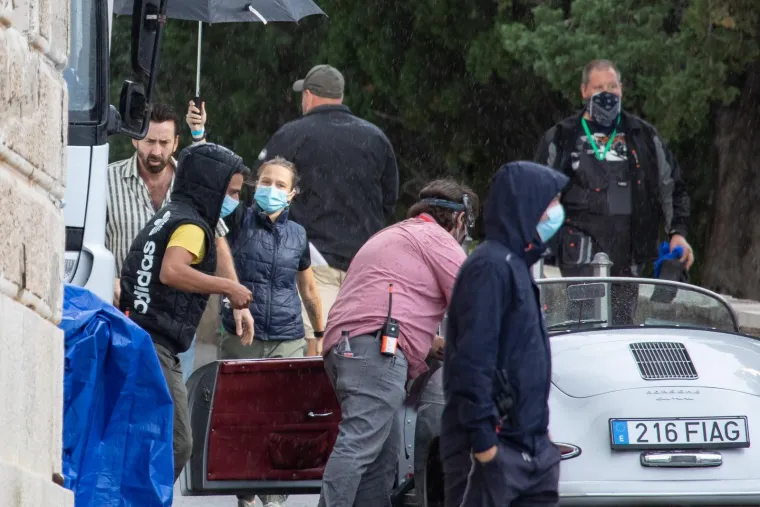 NESVAKIDAŠNJI PRIZORI IZ DUBROVNIKA: Nicolas Cage juri centrom grada u Porscheu