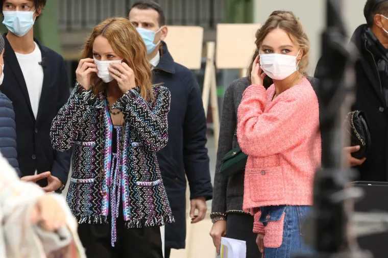 Vanessa Paradis i Lily-Rose Depp na Chanelovoj reviji