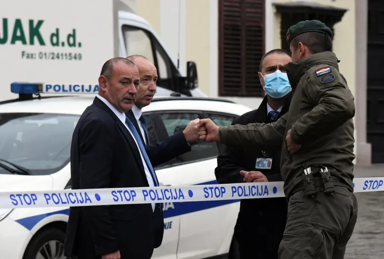 Na Markovom trgu upucan policajac! Pod jakim osiguranjem stigao i premijer Plenković