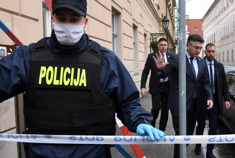 Na Markovom trgu upucan policajac! Pod jakim osiguranjem stigao i premijer Plenković