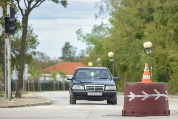Domišljati Zadrani: I kad nema kružnog toka, oni se sami snađu
