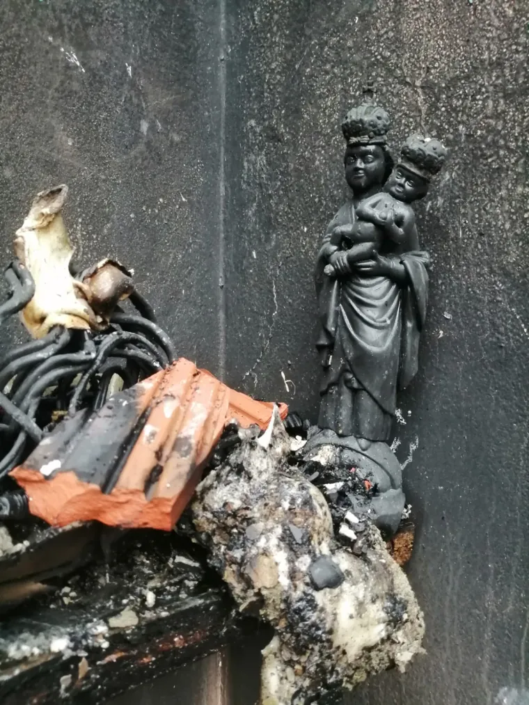 Novo čudo u Mariji Bistrici? Požar 'preživio' jedino - plastični kip Gospe!