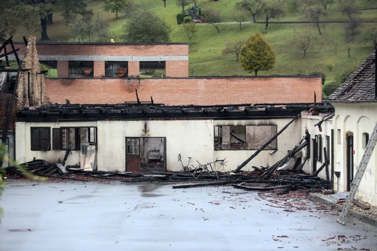 Novo čudo u Mariji Bistrici? Požar 'preživio' jedino - plastični kip Gospe!