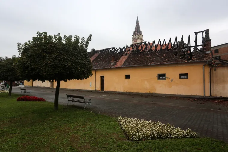 Novo čudo u Mariji Bistrici? Požar 'preživio' jedino - plastični kip Gospe!