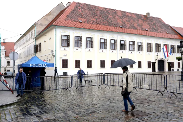 Nakon jučerašnjeg pokušaja ubojstva policajca: Ograničen pristup Markovom trgu